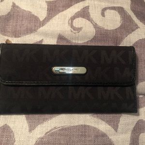 Black Michael Kors Wallet